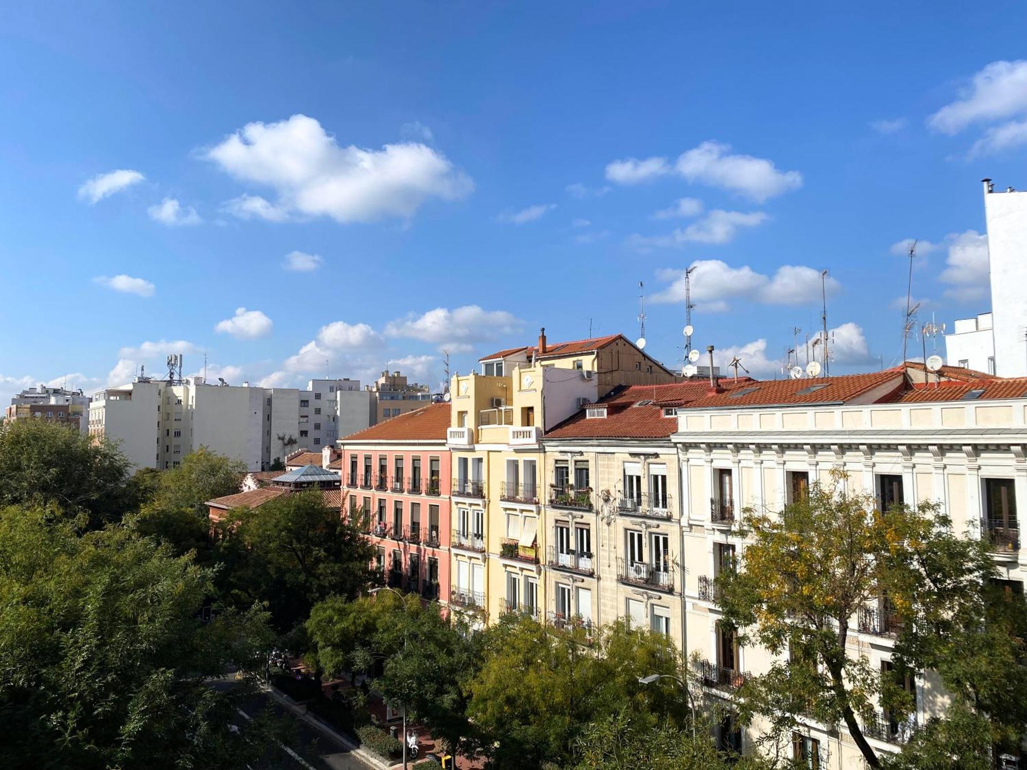 Be Mate Trafalgar Apartment Madrid Exterior photo