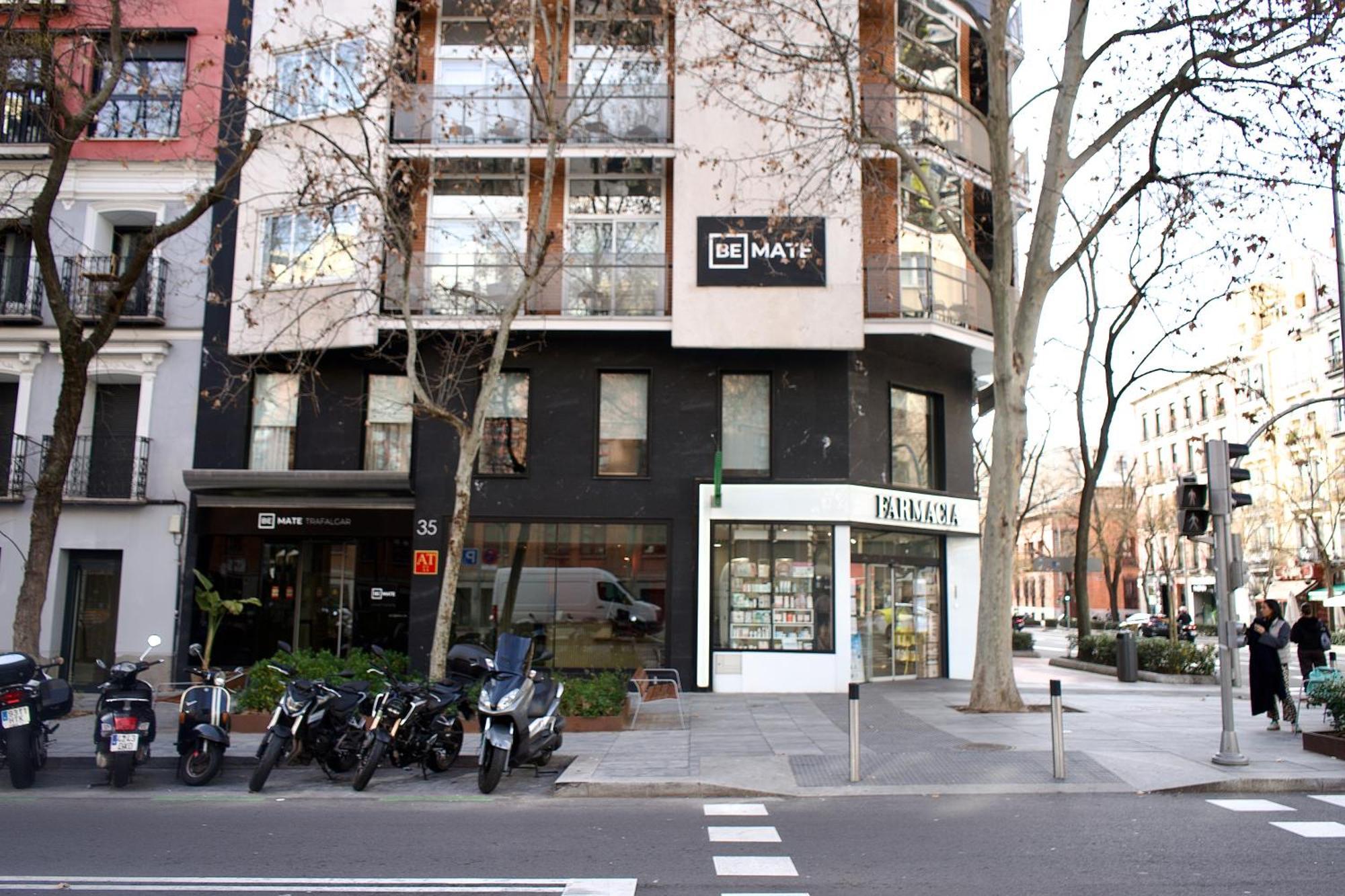 Be Mate Trafalgar Apartment Madrid Exterior photo